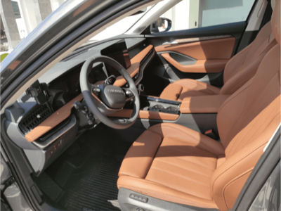 Wynajem busa z kierowcą Nowy Sącz - komfortowy pojazd z klimatyzacją nr 5